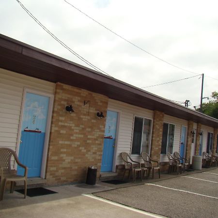 Long Ships Motel 苏圣玛丽 外观 照片